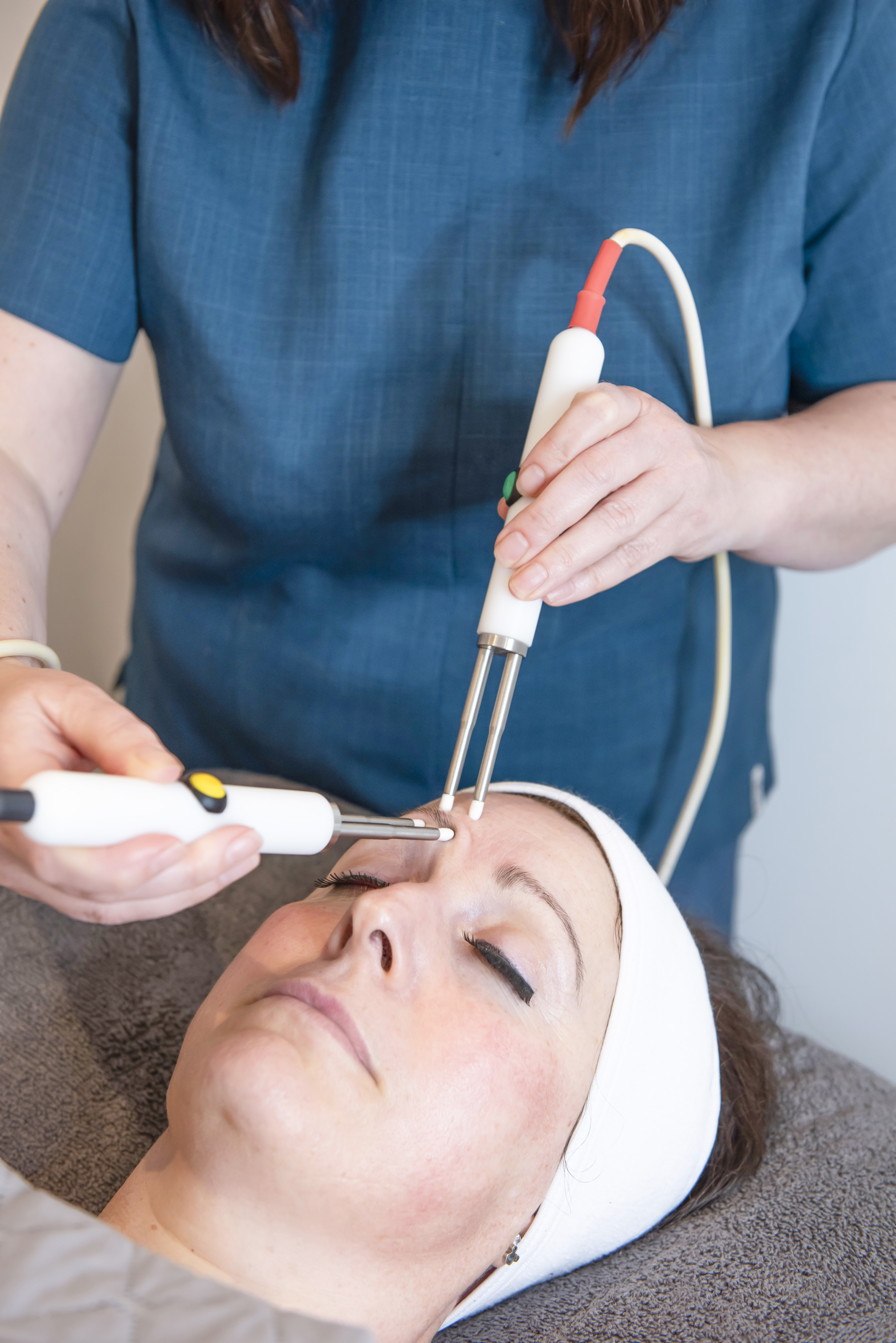 CACI Facial Toning treatment